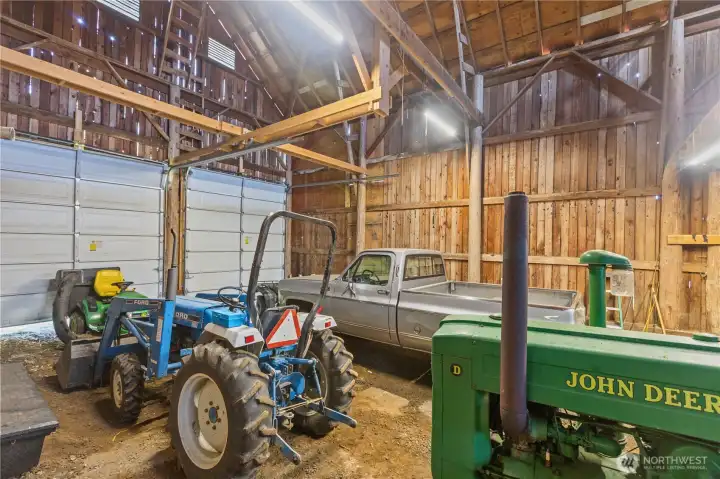 Red Barn - plenty of room to park vehicles and equipment
