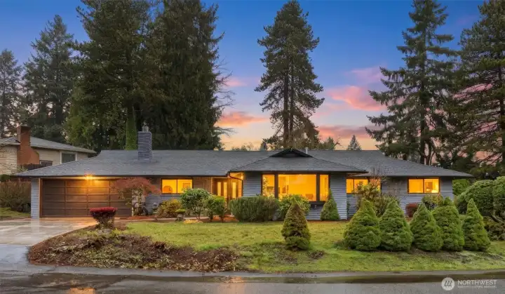 Fantastic corner lot