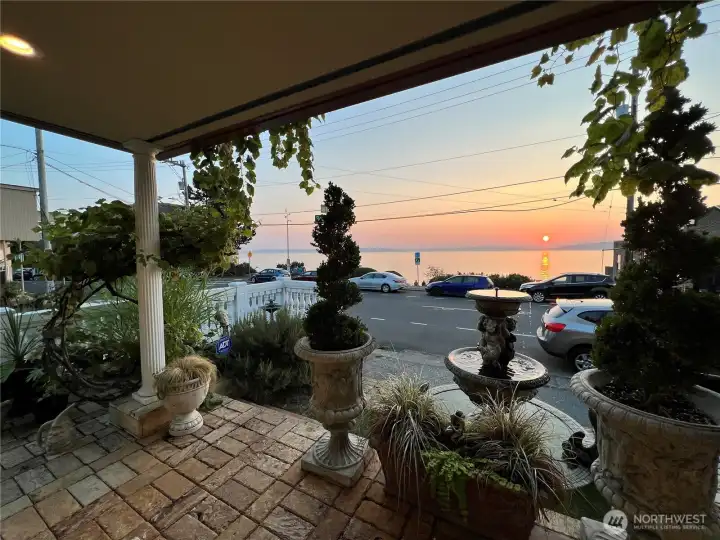 Beautiful and protected views over Puget Sound.