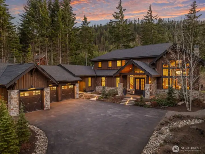Welcome to Elk Ridge Lodge, the exclusive and private living at 301 Fortune Creek Lane in the renowned Tumble Creek near Cle Elum, WA.