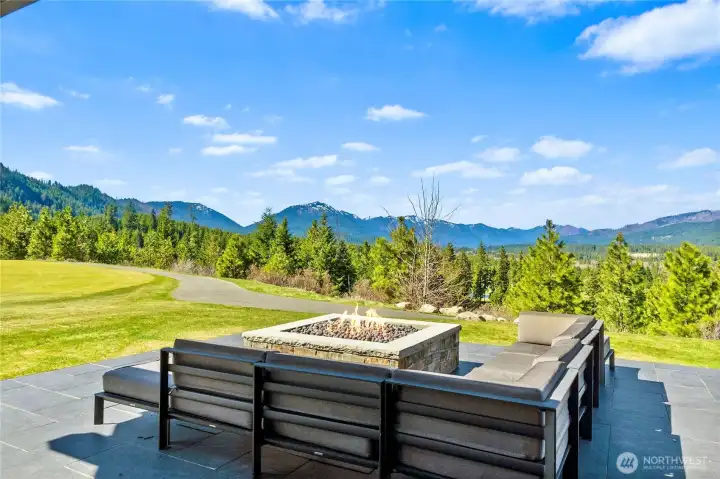 Take in the breathtaking views from the Tumble Creek Great House any time of day! This is the perfect spot to meet friends, celebrate a great round on the course or simply soak it all in before heading home. Take in the breathtaking views from the Tumble Creek Great House any time of day! This is the perfect spot to meet friends, celebrate a great round on the course or simply soak it all in before heading home.