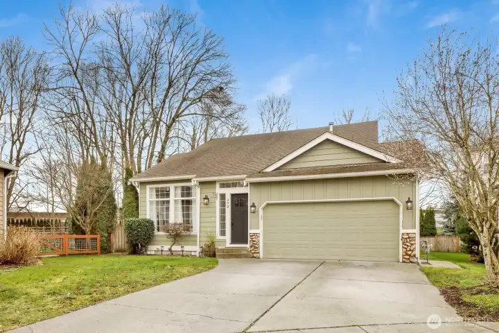 Enjoy the privacy of a cul-de-sac setting in a welcoming, sought-after Lynden neighborhood.