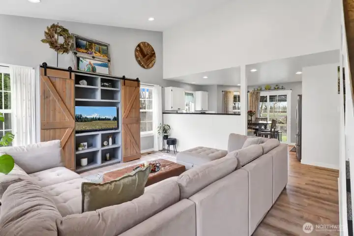 Cozy, open living space connected seamlessly to the kitchen.
