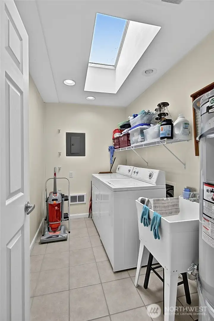 Laundry & Utility Room