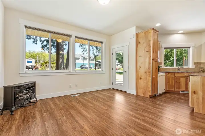 Looking back towards front entry door.