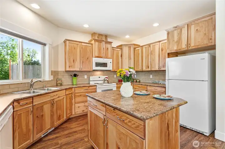 Plenty of counterspace to create your favorite food!