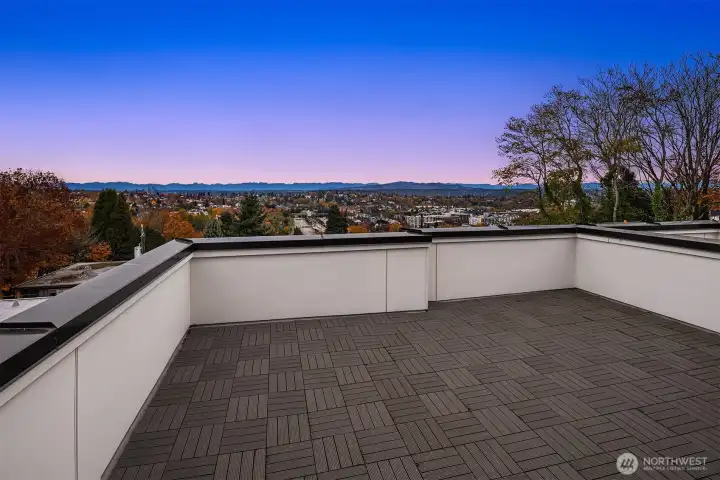 *Photo of Similar Home Onsite*