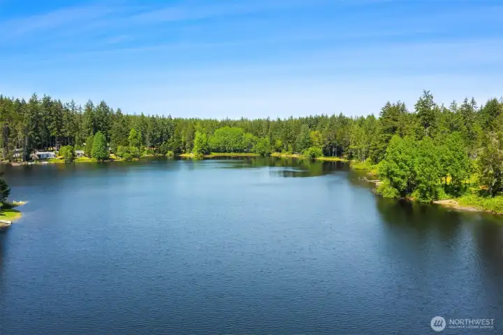 2 blocks from private community lake!