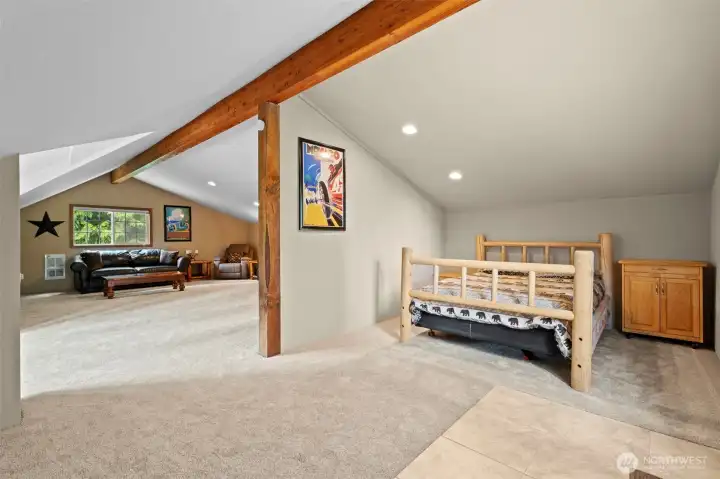 The view upon entrance. Approx 816 Sq. Ft of finished space