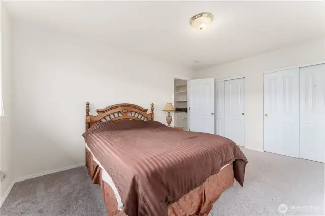 Bed 1 lower level of 863