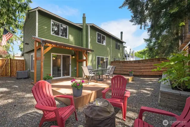 Amazing afternoon light and privacy in this backyard
