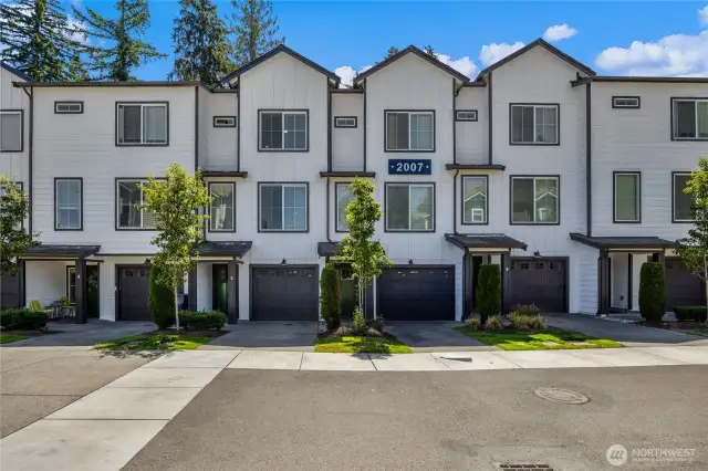 TownHouse Built in 2021