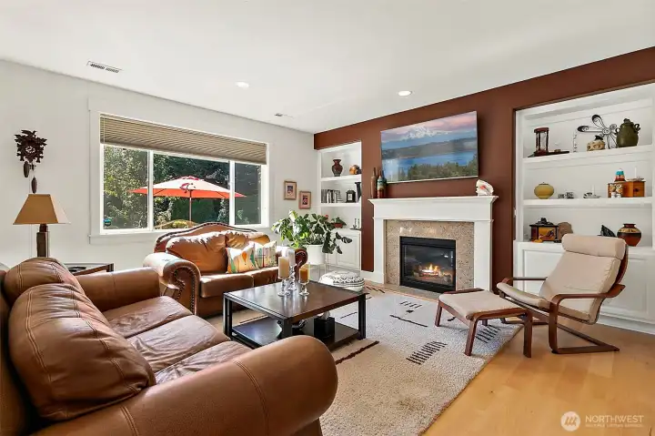 Family Room 17'3" x 15'8"