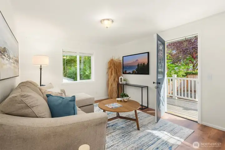 Sitting Area off of Kitchen