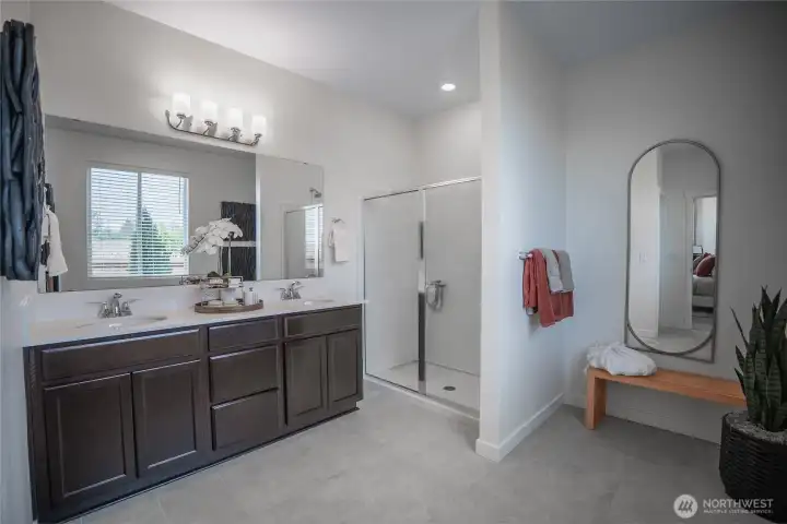 Photo of model home of same plan. Colors/options may vary.