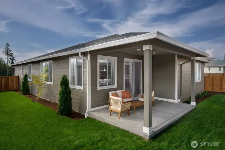 Photo of model home of same plan. Colors/options may vary.