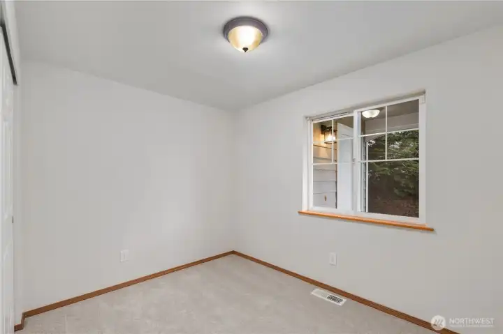 2nd Guest bedroom