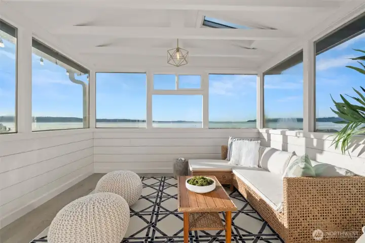 Beach cabana - thoughtfully updated
