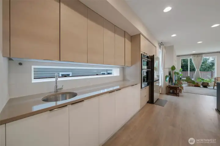 Wet bar with plenty of counter space