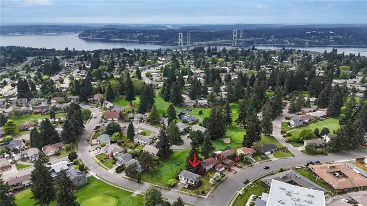 Close to the Narrows bridge and freeways. Close to the Narrows bridge and freeways.