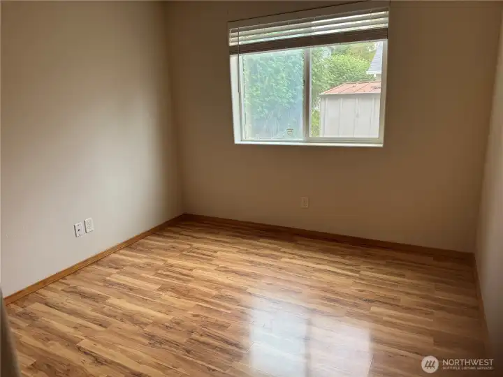 2nd bedroom