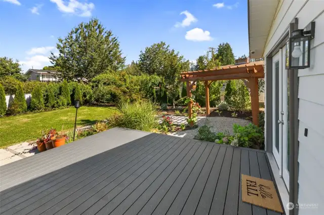 Spacious back deck perfect for entertaining and hosting dinners