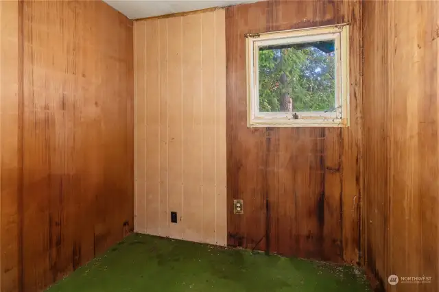 Small Bedroom