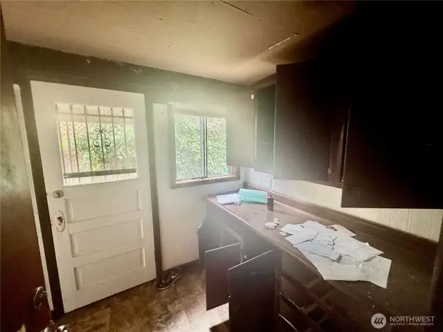 Duplex Upper Laundry mud room