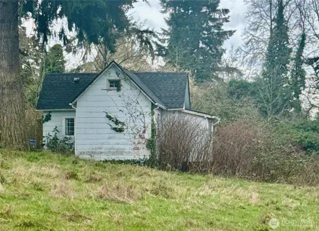 1 br back cottage