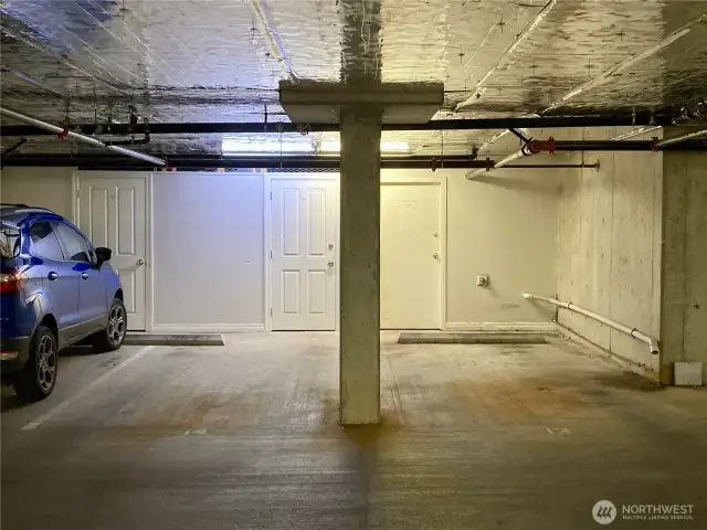 2 garage spaces included