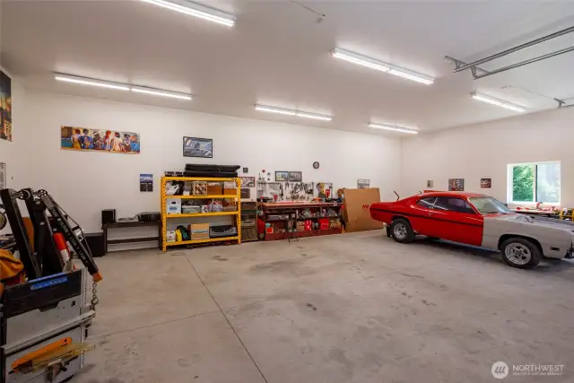 12' ceilings & lift master high lift doors