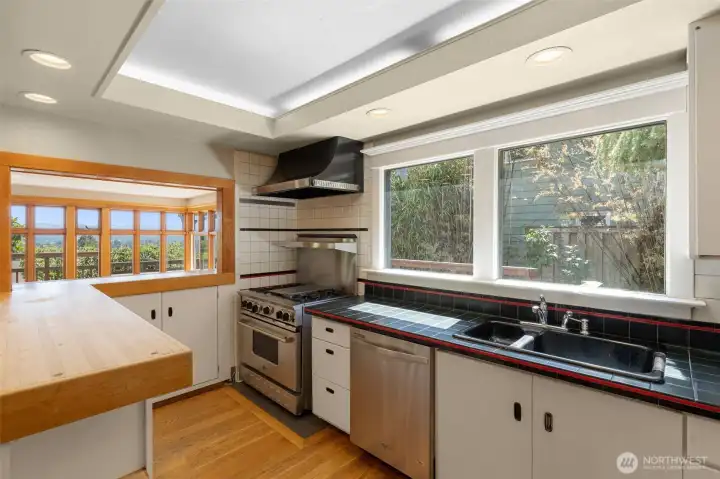 Cooking is so much better with a view like this.