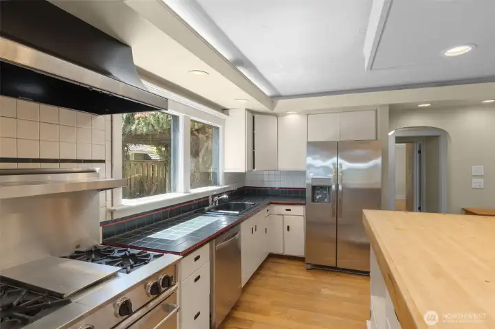 Tons of counter space!