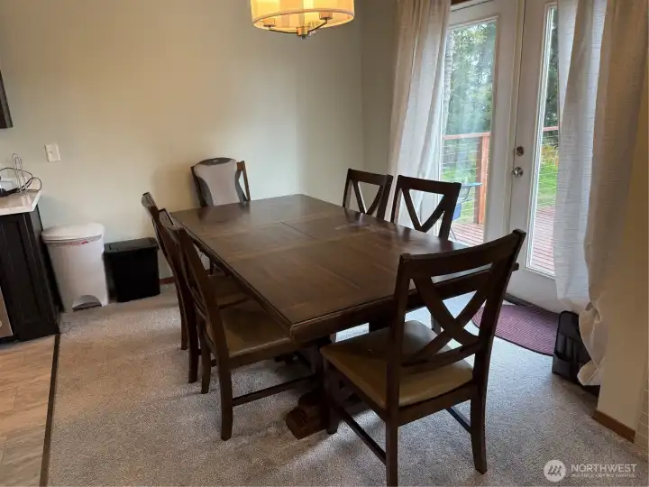 Nice size dining area