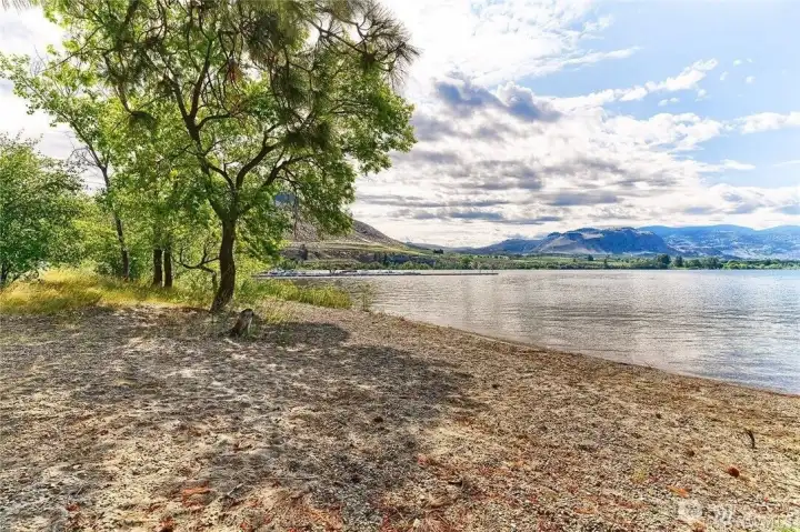 Common areas include this area by the Point.   Plus a nature trail along the bay, the preferred walking tour