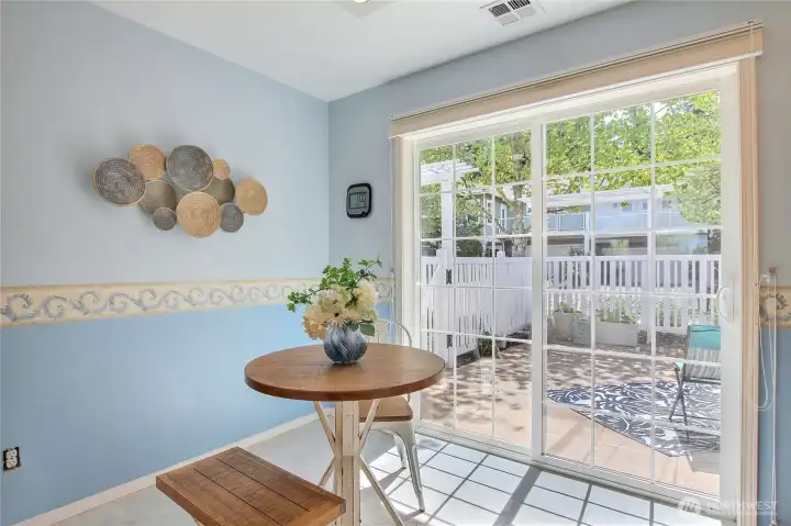Nice bright eating space in kitchen.