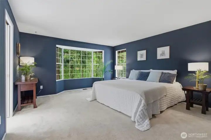 Primary Suite with King size bed
