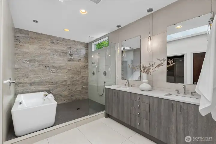Primary bath - tub fills from the ceiling!