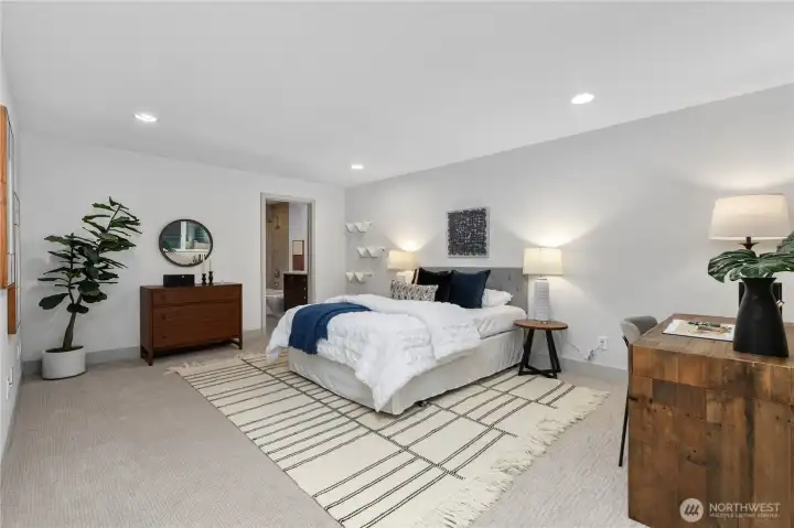 Downstairs bedroom/flex space