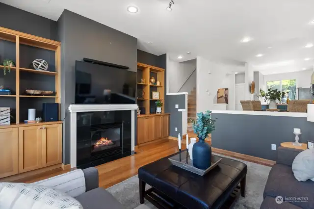 Living room with cozy gas fireplace and built-ins