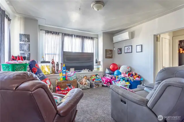 Main level entry into living room (new mini split)