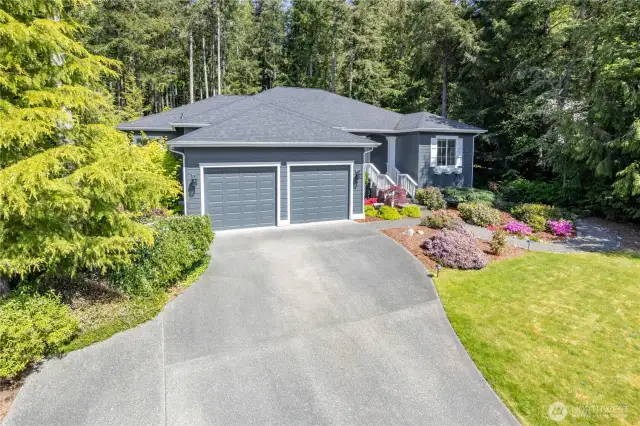 Located in the desirable Olympic Terrace I community, most homes are on a half-acre and are beautifully landscaped. On private community water and sewer and PUD electrical.
