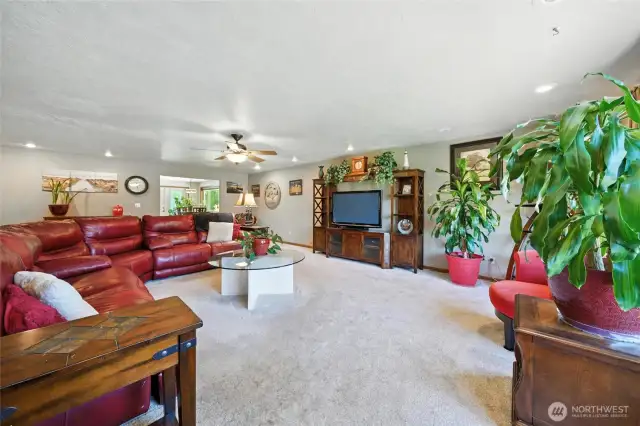 Main Level Living Room.
