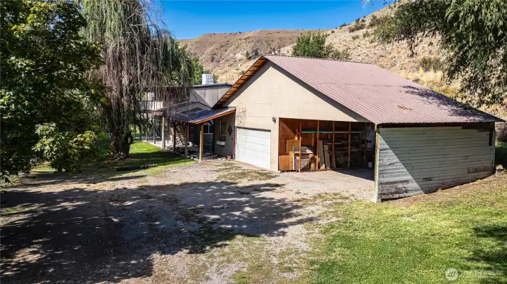 720 sqft garage & 576 sqft carport