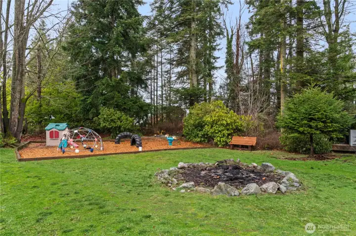 Sale comes with 2 year membership to the Warm Beach Community Association for use of Pickleball Court, Park and fun community events.