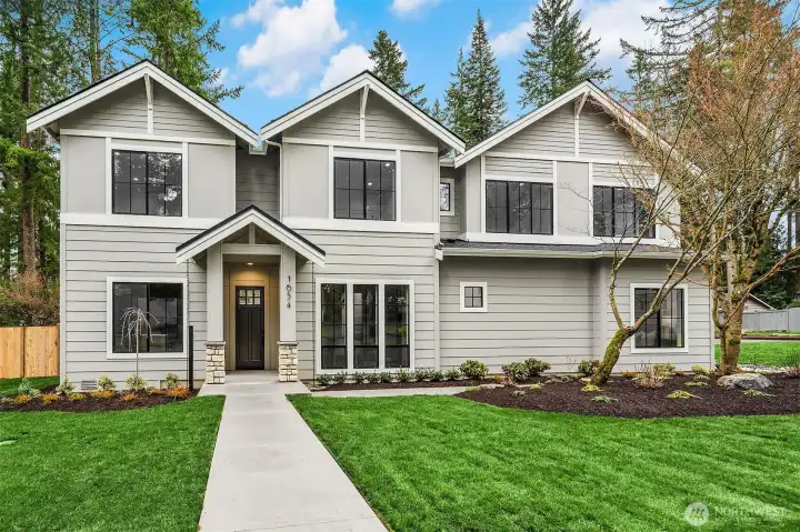 MN Custom Homes releases a stunning traditional design near Robinswood Park
