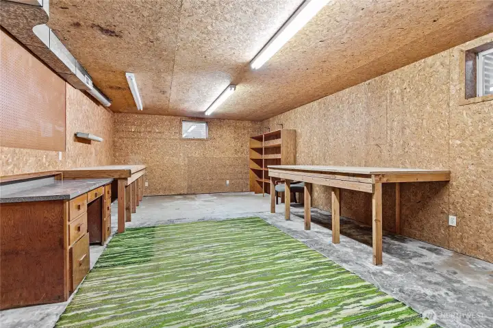 The 'final' bonus room in basement would make an excellent craft/hobby room. Was used as an indoor shop space for years.