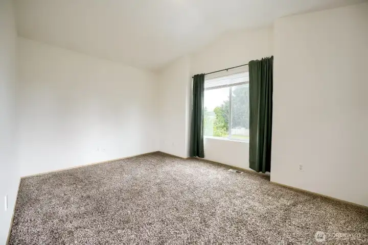 Bonus room unstaged.