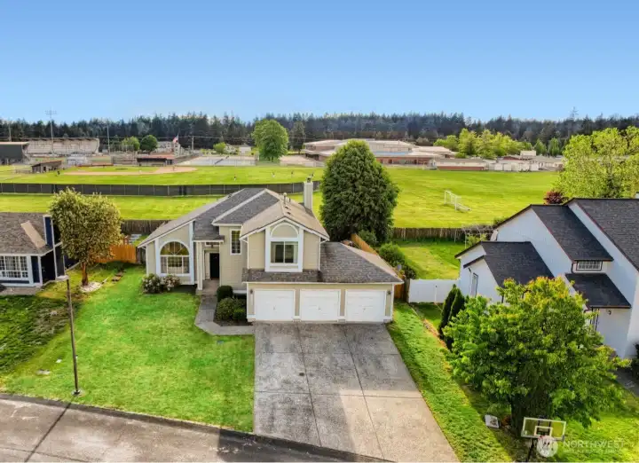 No homes behind, means more privacy!