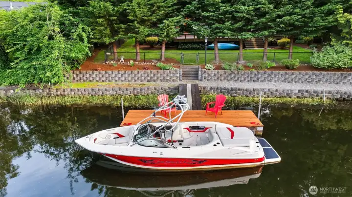 Private 90' ft riverfront with dock (boat not included).